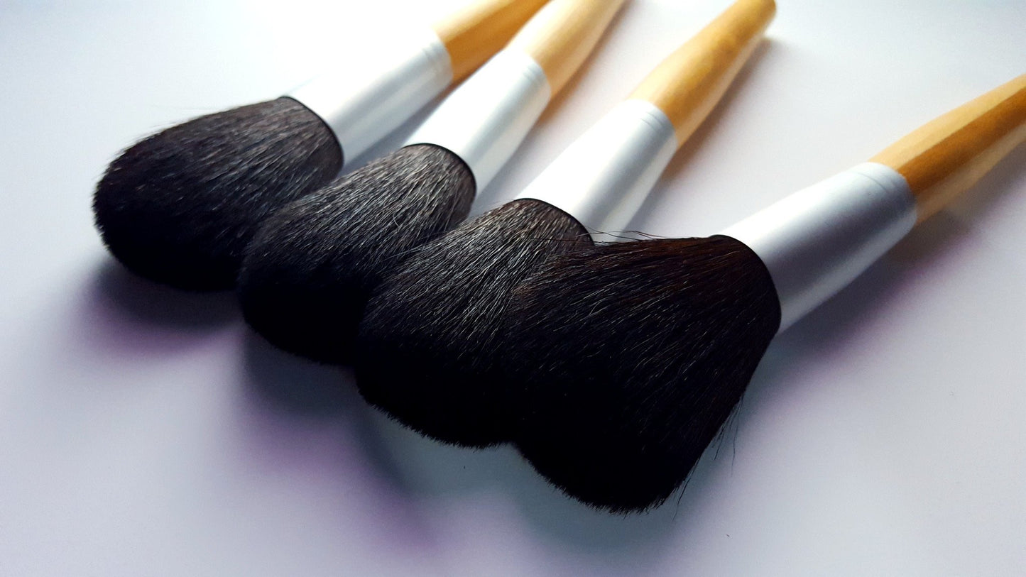 Large Powder Brush with Eco-Friendly Bamboo Handle