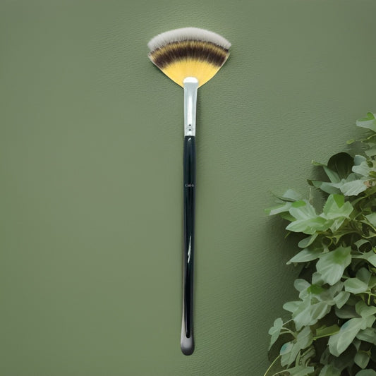 Fan Brush | Cruelty Free, Organic, Paraben Free, Vegan