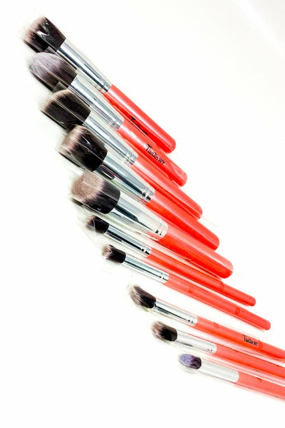 Makeup - Everything Beat 8 - 10 Piece Makeup Brush Set