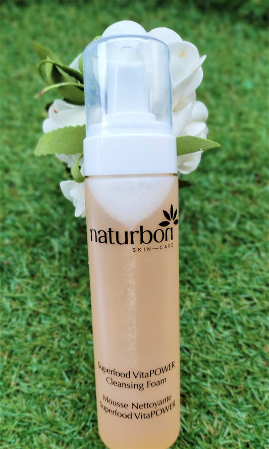 Naturbon Superfood VitaPOWER Cleansing Foam Face Wash